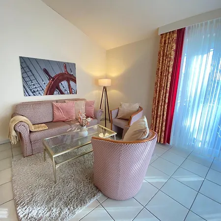Residenz Bleichroeder - Ferienwohnung Antoinette Apartment *